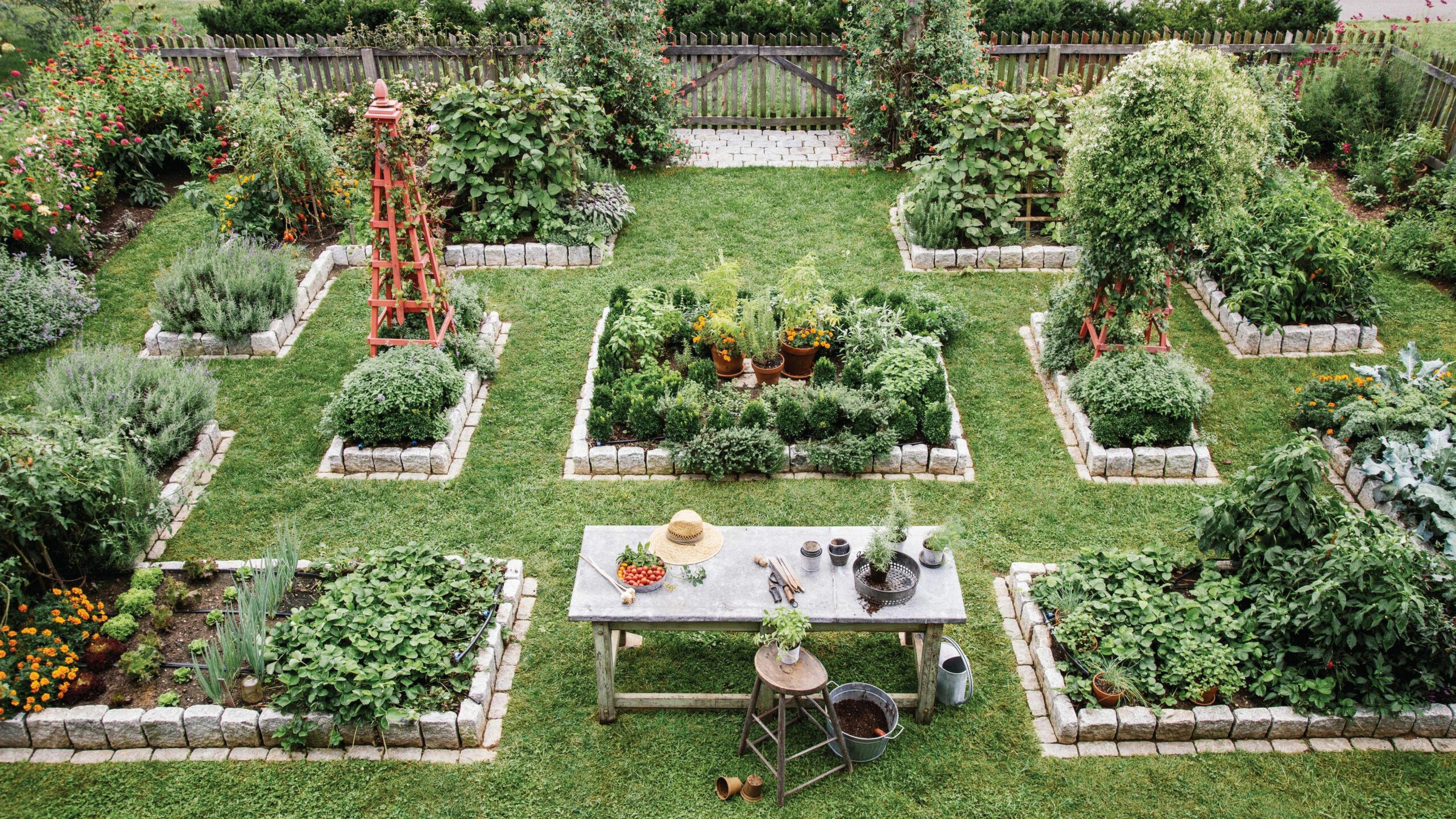 beautiful home gardening  Garden layout, Home vegetable garden design, Vegetable  garden design