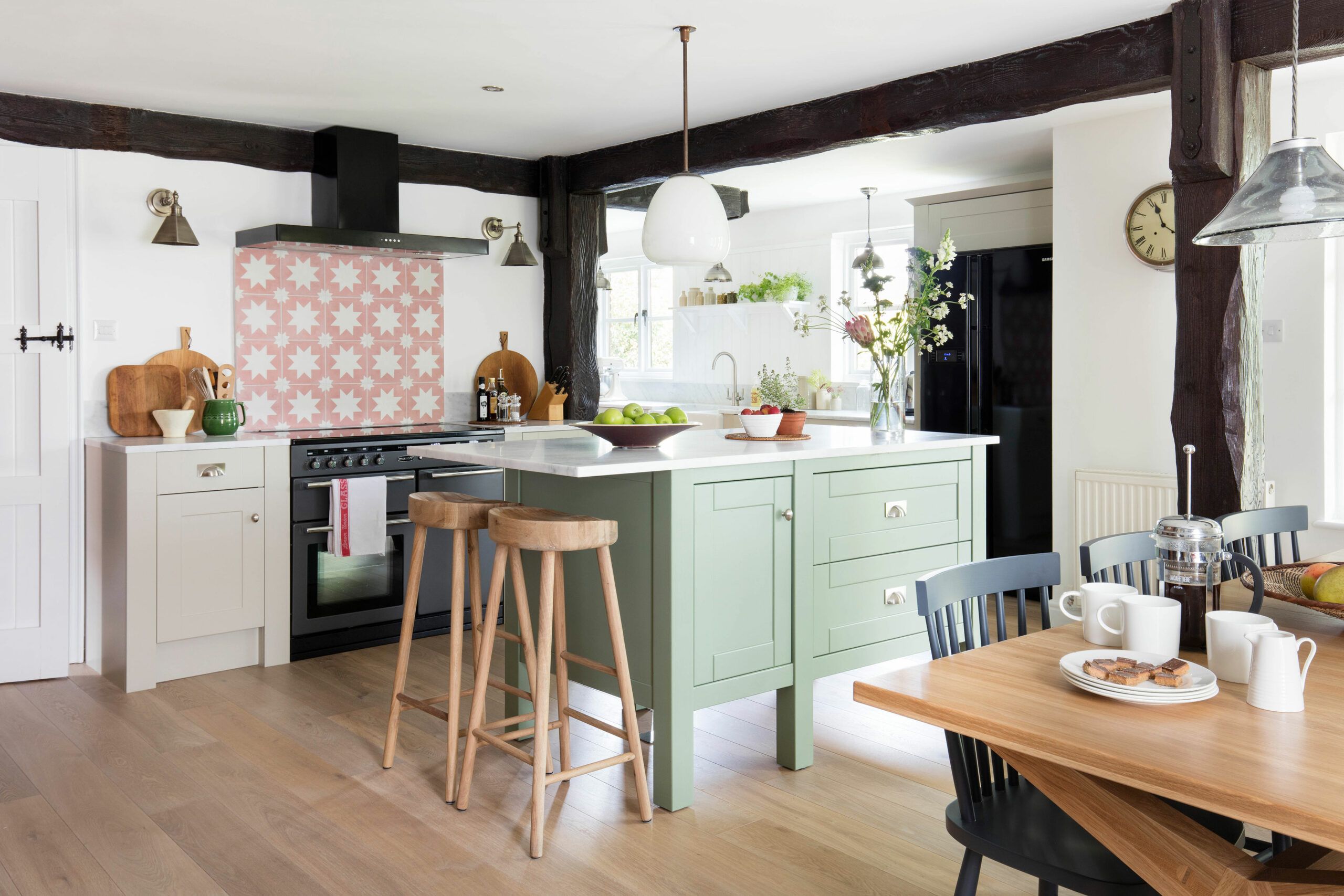 Clever Breakfast Bar Ideas To Try In Your Kitchen This Old House   Extend 0312335 Scaled .optimal 