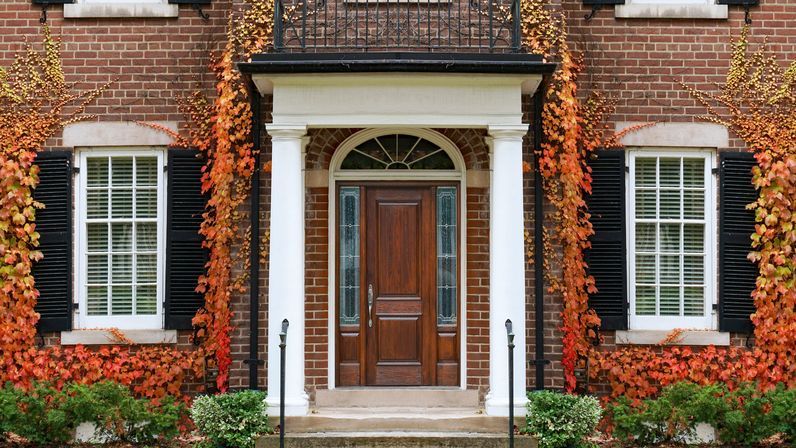 FallDoor_iStock_1184082952