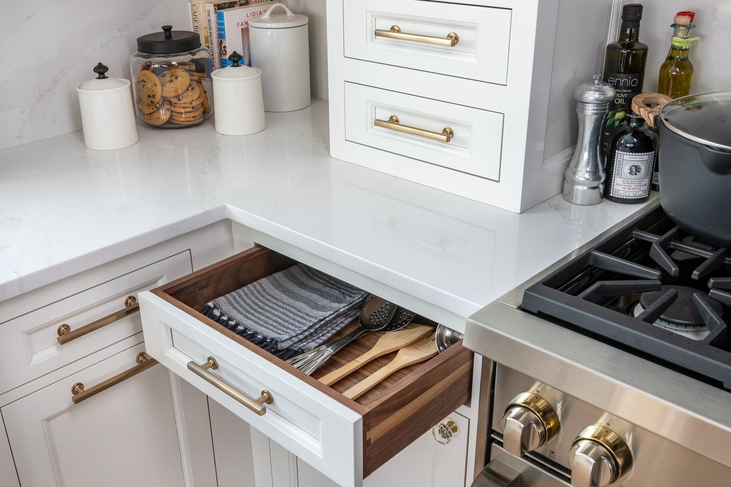 White cabinet