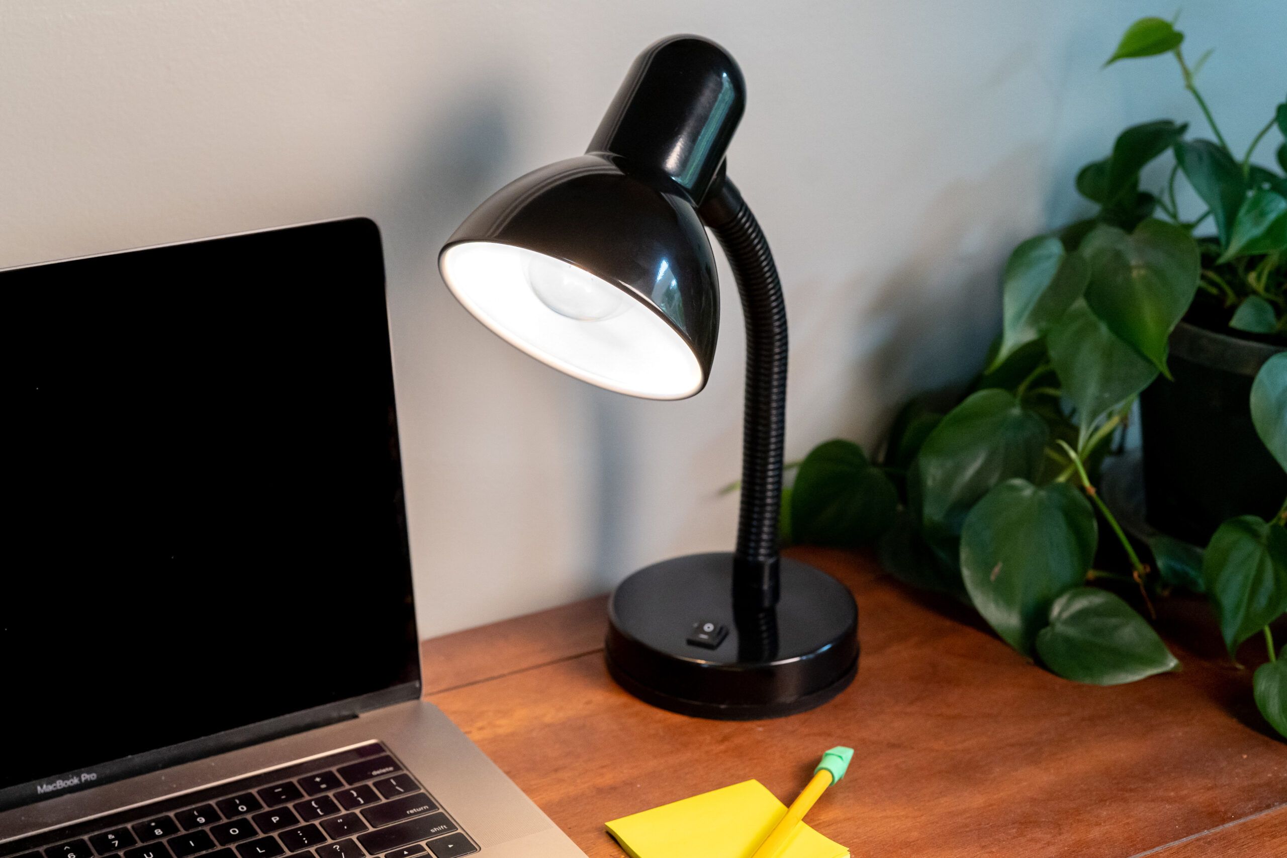 best_desk_lamp_panel