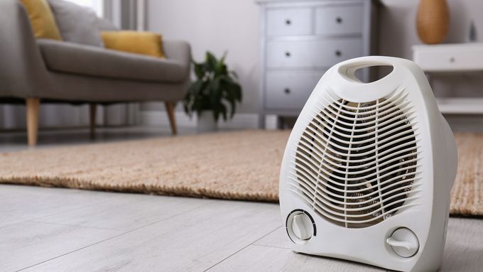 portable_heater_iStock_1390275521