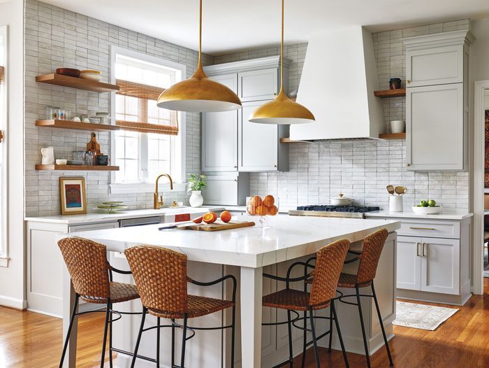 Kitchen with large island