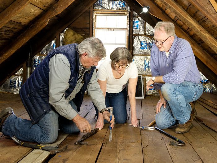 S44 E15: Tom Silva in the attic with the homeowners