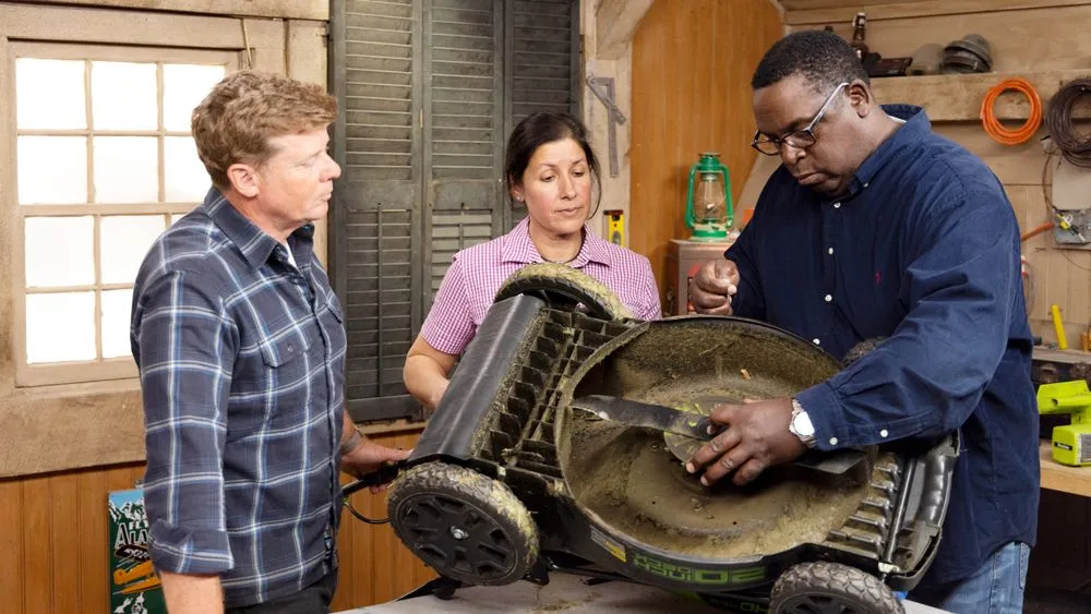 S21 E17, Kevin O'Connor, Jenn Nawada, and Lee Gilliam discuss outdoor tool maintenance