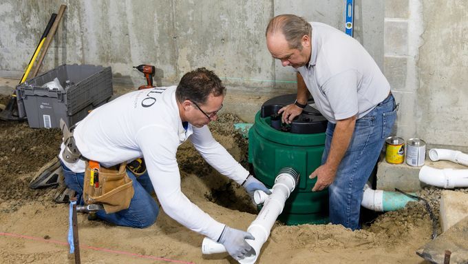S44 E19, Brian Bilo and Richard Trethewey install below-grade plumbing