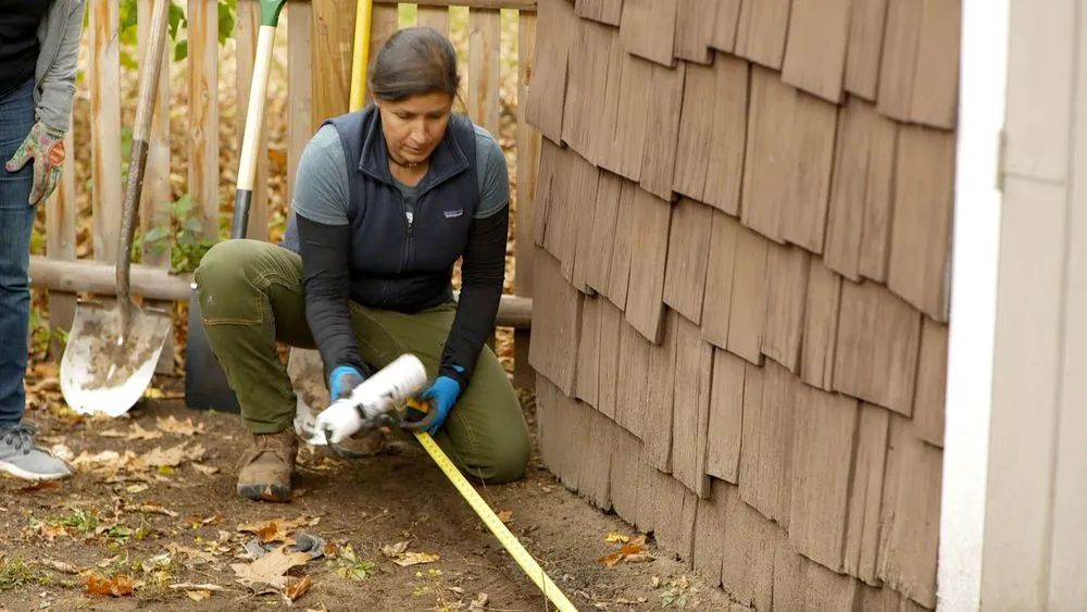 S21 E20, Jenn Nawada plants a sun and shade garden