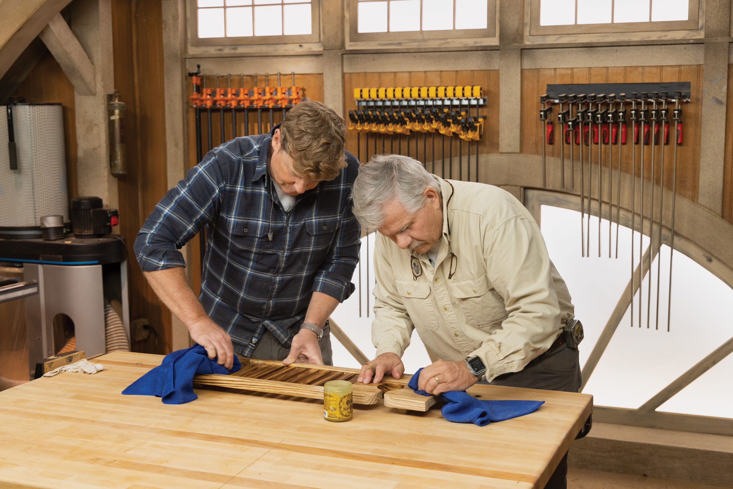 How to build a DIY bathtub tray