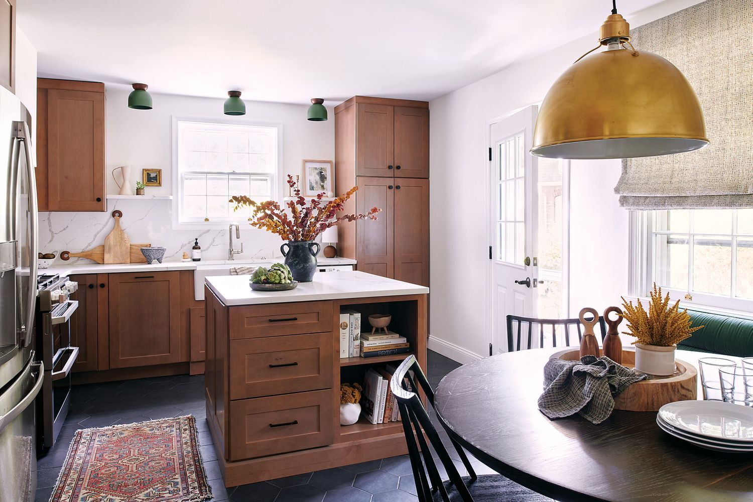 Full kitchen view