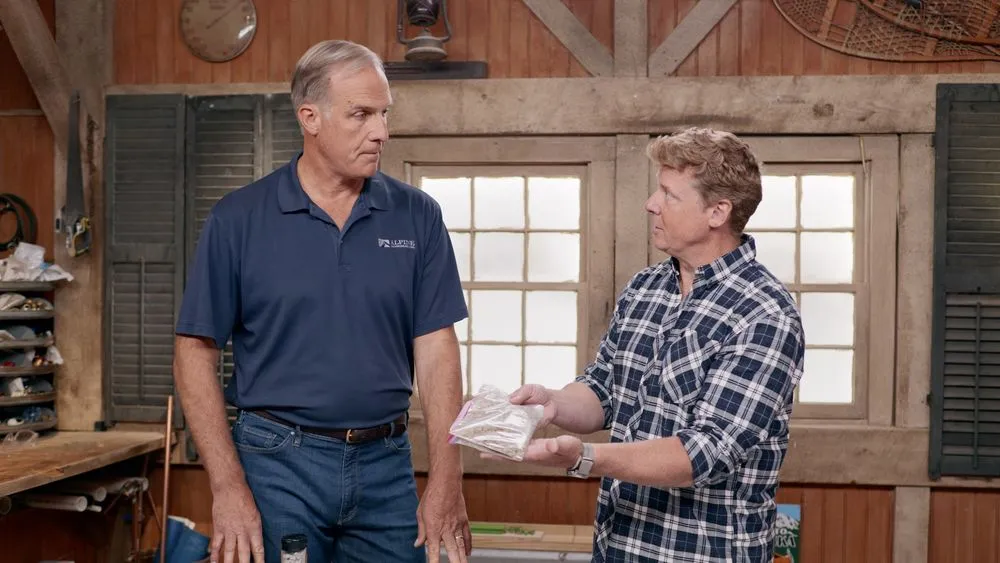 S22 E5: environmental contractor, Ron Peik discusses asbestos with Kevin O'Connor