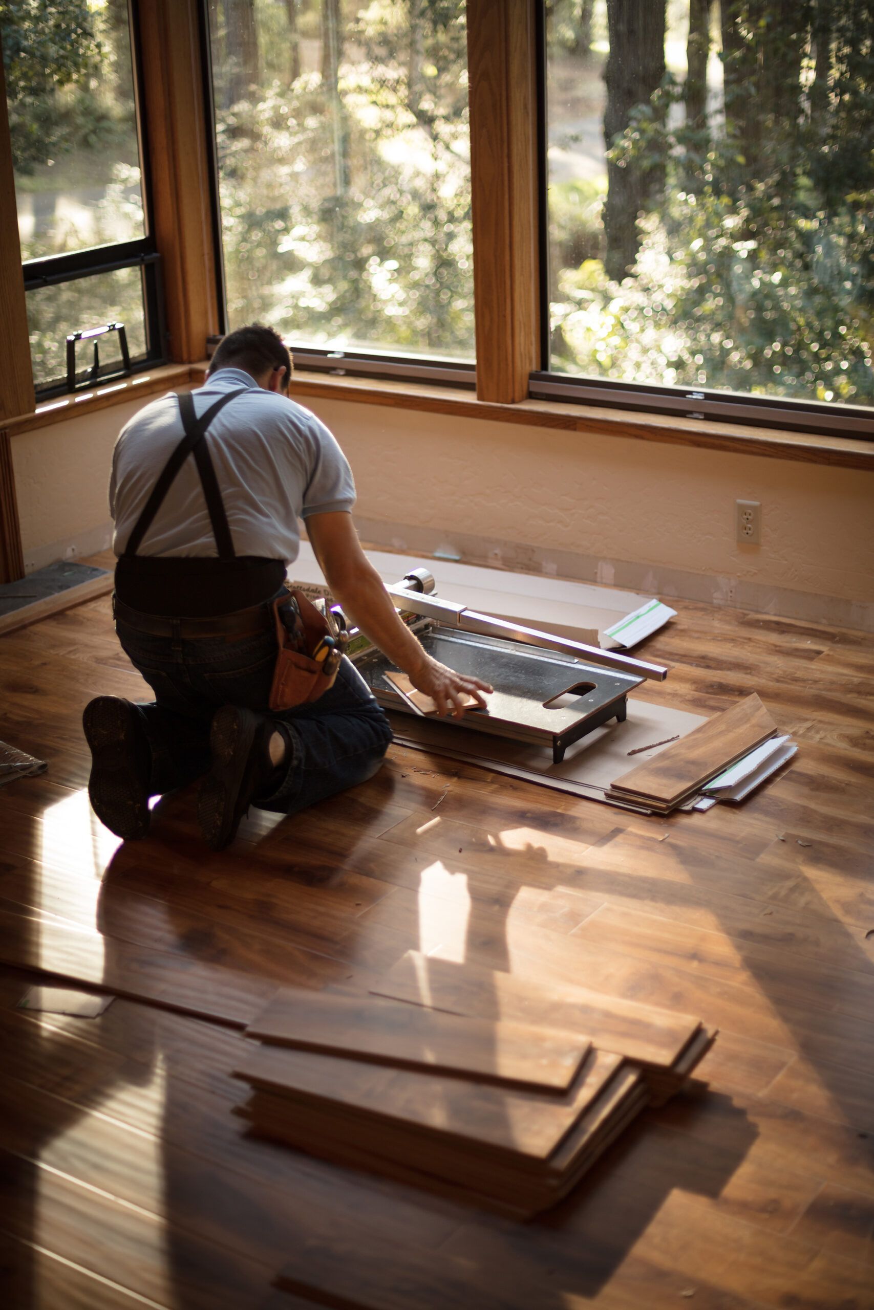 Cutting laminate Flooring