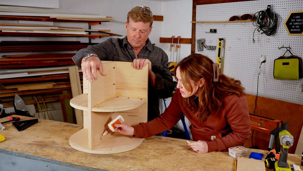 S22 E18: Kevin O'Connor builds a side table with Rocky Canyon Rustic’s Sarah Nadarajah