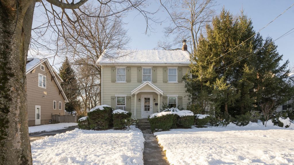 Ridgewood NJ season 46 house in winter