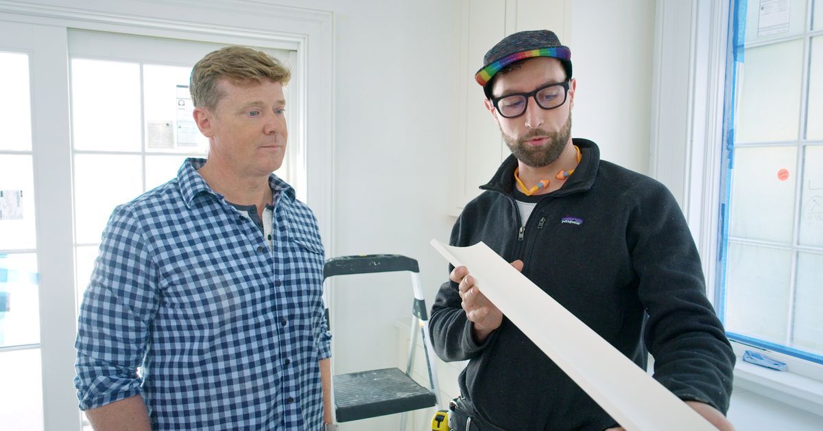 S45 E25: Zack Dettmore shows Kevin O'Connor the cabinet crown molding