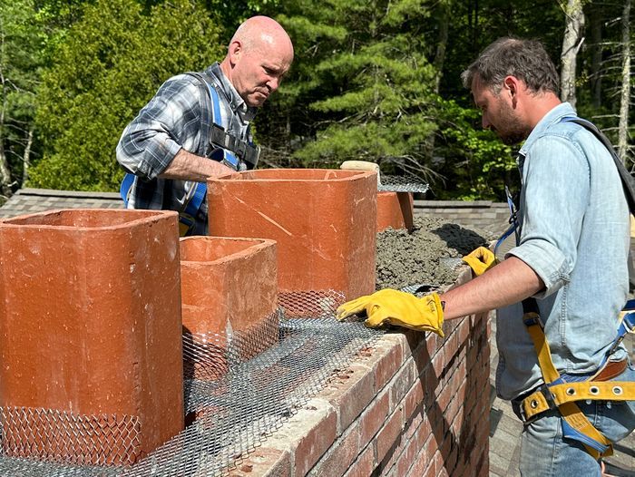 S23 E5: Mark McCullough helps with repairing a chimney cap