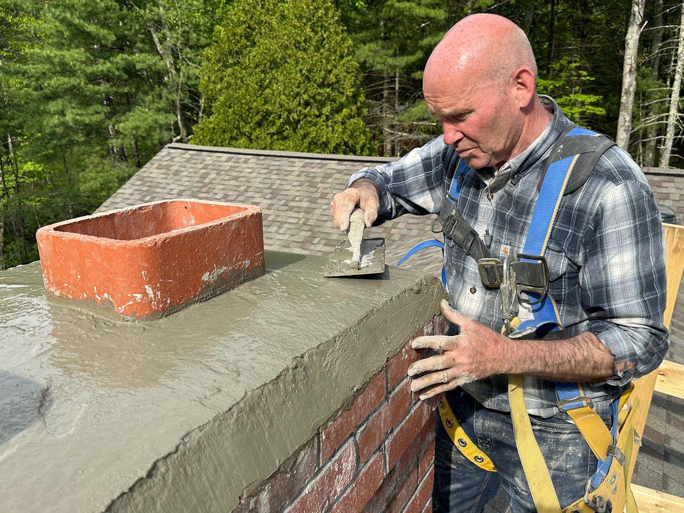 S23 E5: Mark McCullough fixes a chimney cap