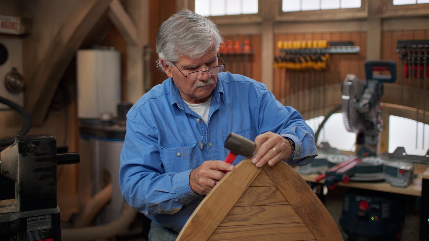 S23 E8: Tom Silva builds an outdoor end table