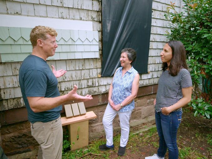 S45 E20: Kevin O’Connor meets up with Glen Ridge, NJ homeowners, Asha and Sunita who share what colors they’re considering