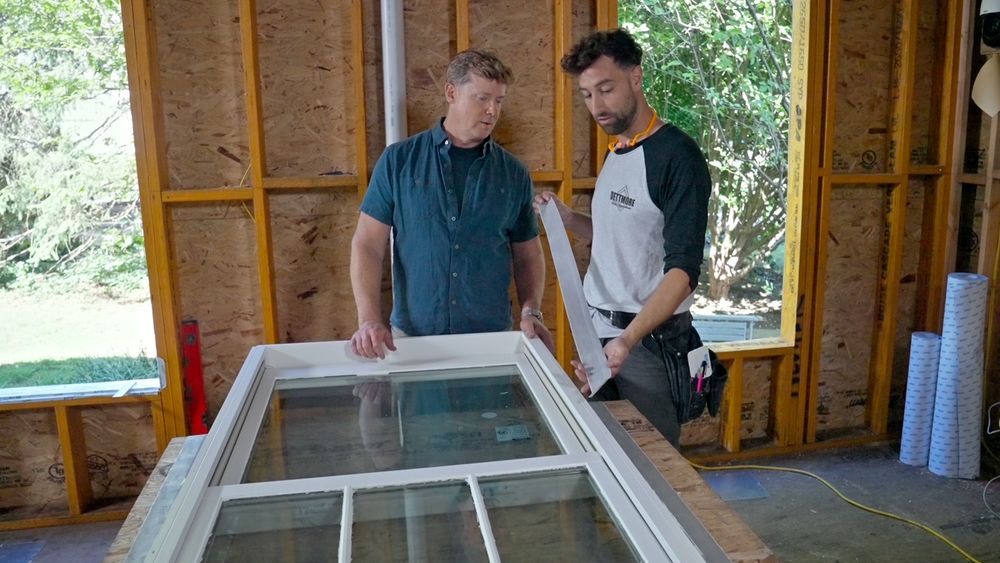 S45 E21: Zack Dettmore shows Kevin O’Connor how flangeless windows work