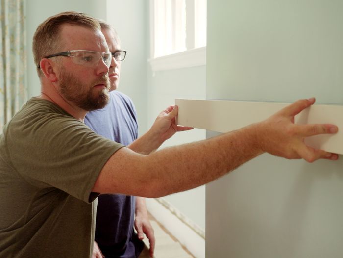 S23 E12: Nathan Gilbert installs wainscoting