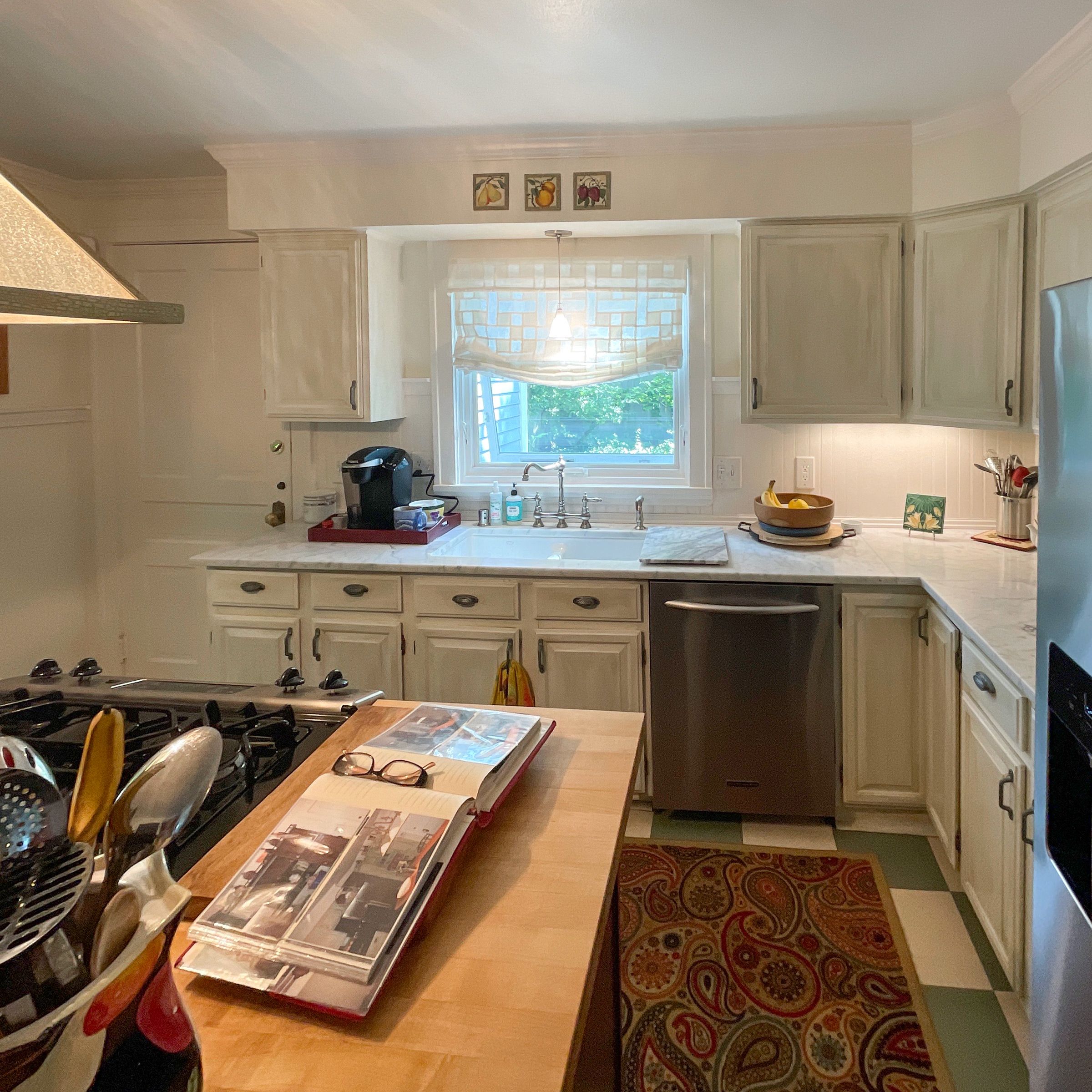 Kitchen before renovation