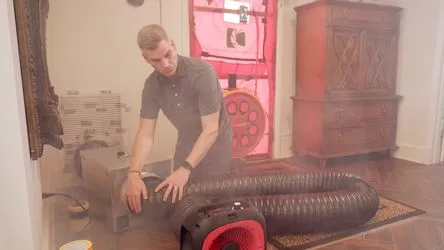 S23 E23: Ross Trethewey runs a blower door test