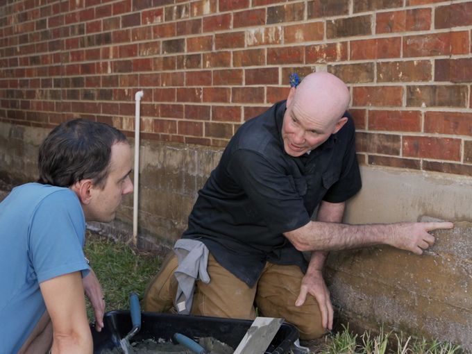 S23 E24: Mark McCullough fixes a cracked foundation
